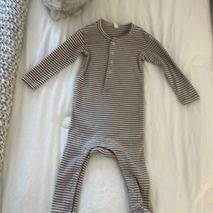 Quincy Mae striped jumpsuit 3-6 months gray and tan